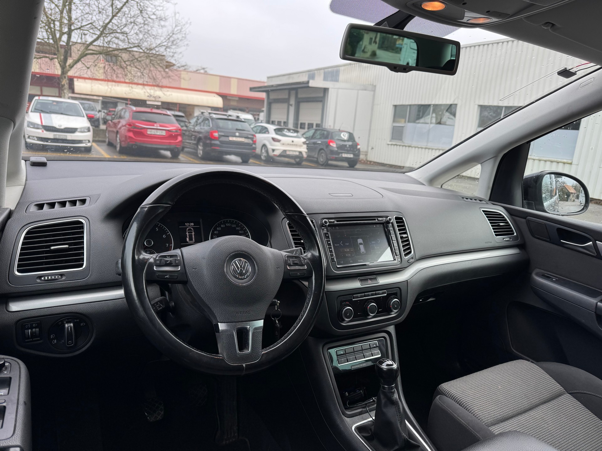 VW Sharan 1.4 TSI BlueMotion Technology Trendline-image-8