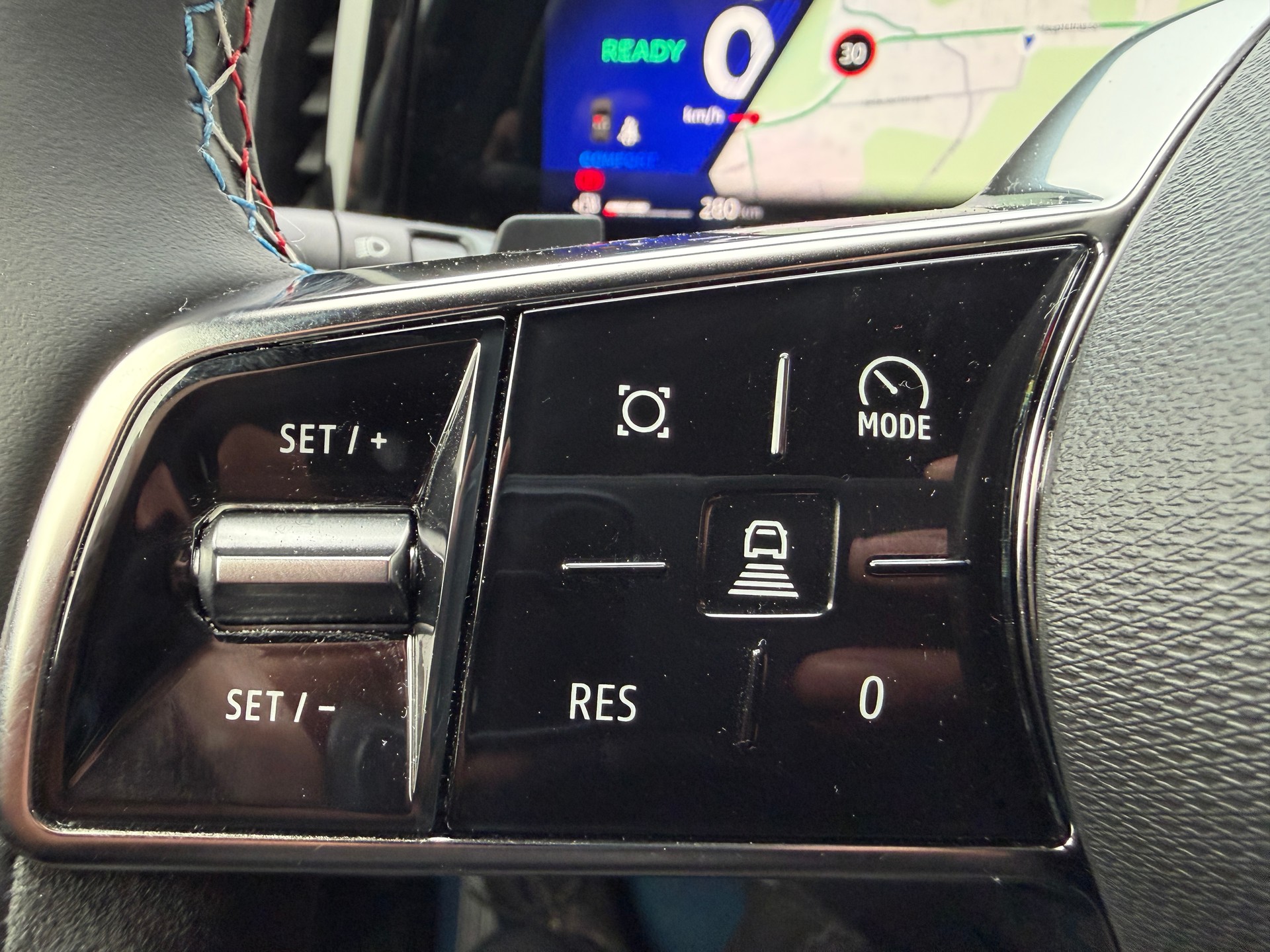 RENAULT Rafale 1.2 E-Tech Plug-in Atelier Alpine-image-10