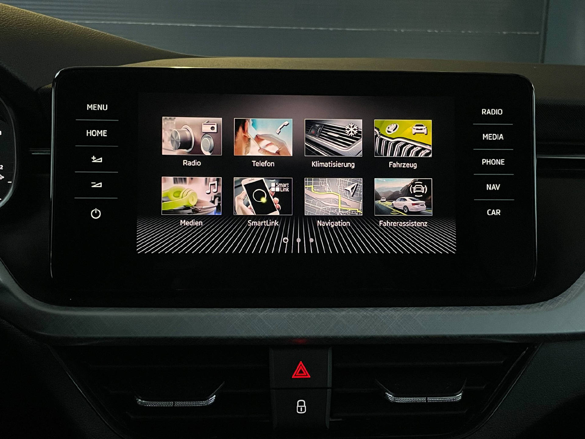 SKODA Kamiq 1.0 TSI Ambition DSG-image-11