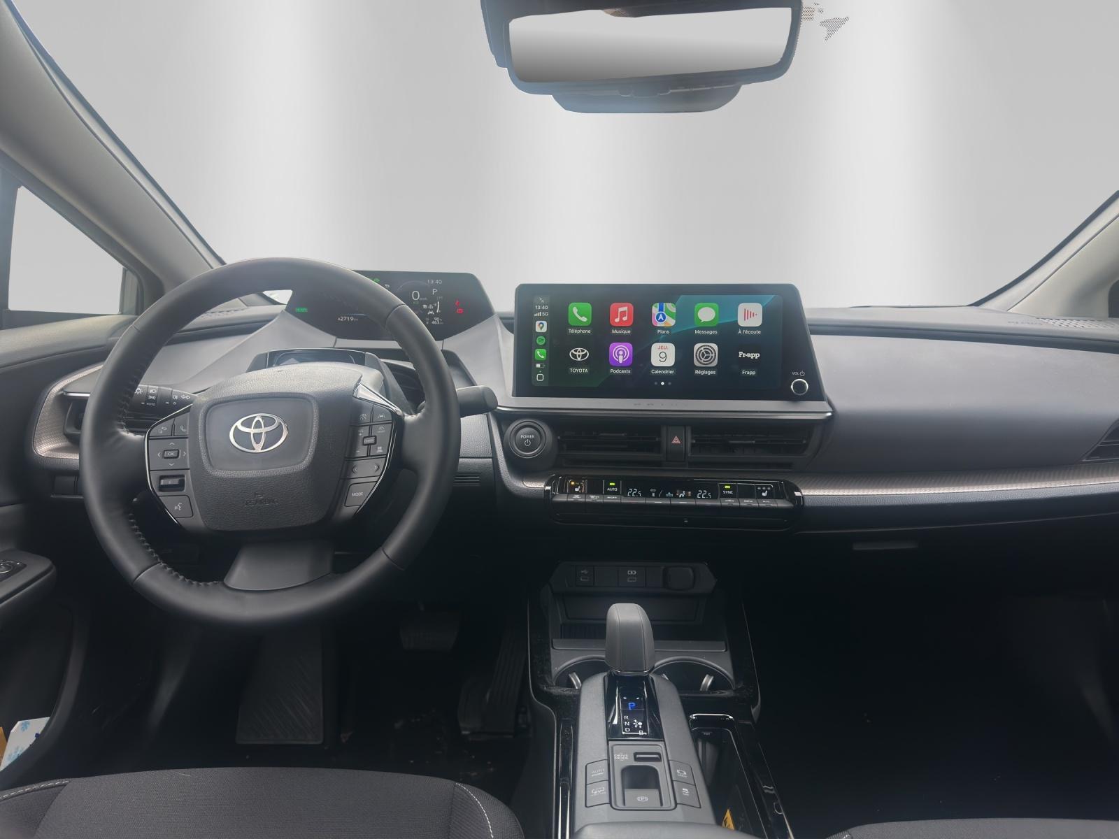 TOYOTA 2.0 Plug-In-Hybrid Style-image-9