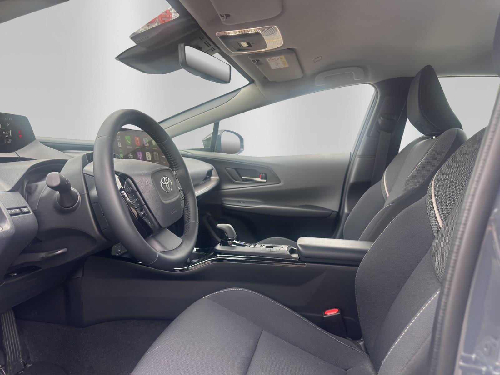 TOYOTA 2.0 Plug-In-Hybrid Style-image-8