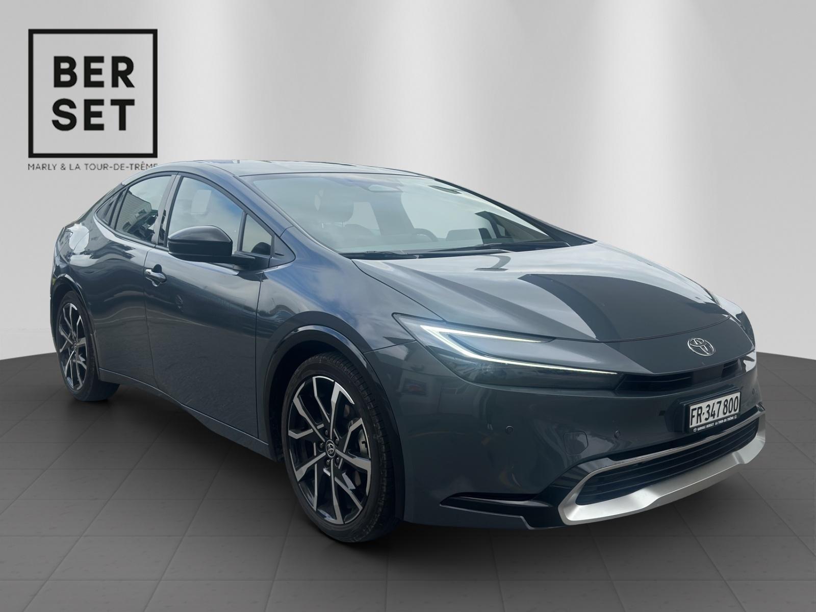 TOYOTA 2.0 Plug-In-Hybrid Style-image-6