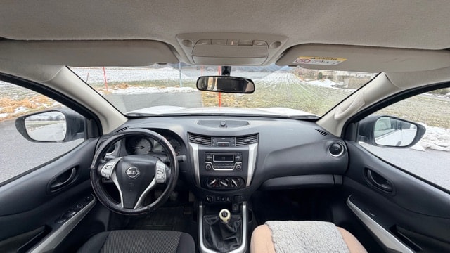 NISSAN Navara Double Cab Tekna 2.3 dCi 4WD-image-9