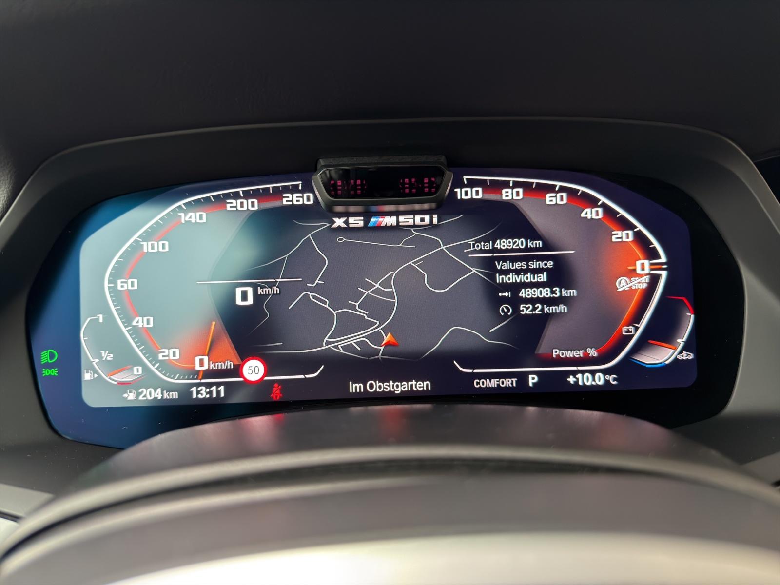 BMW X5 M50i xDrive-image-10