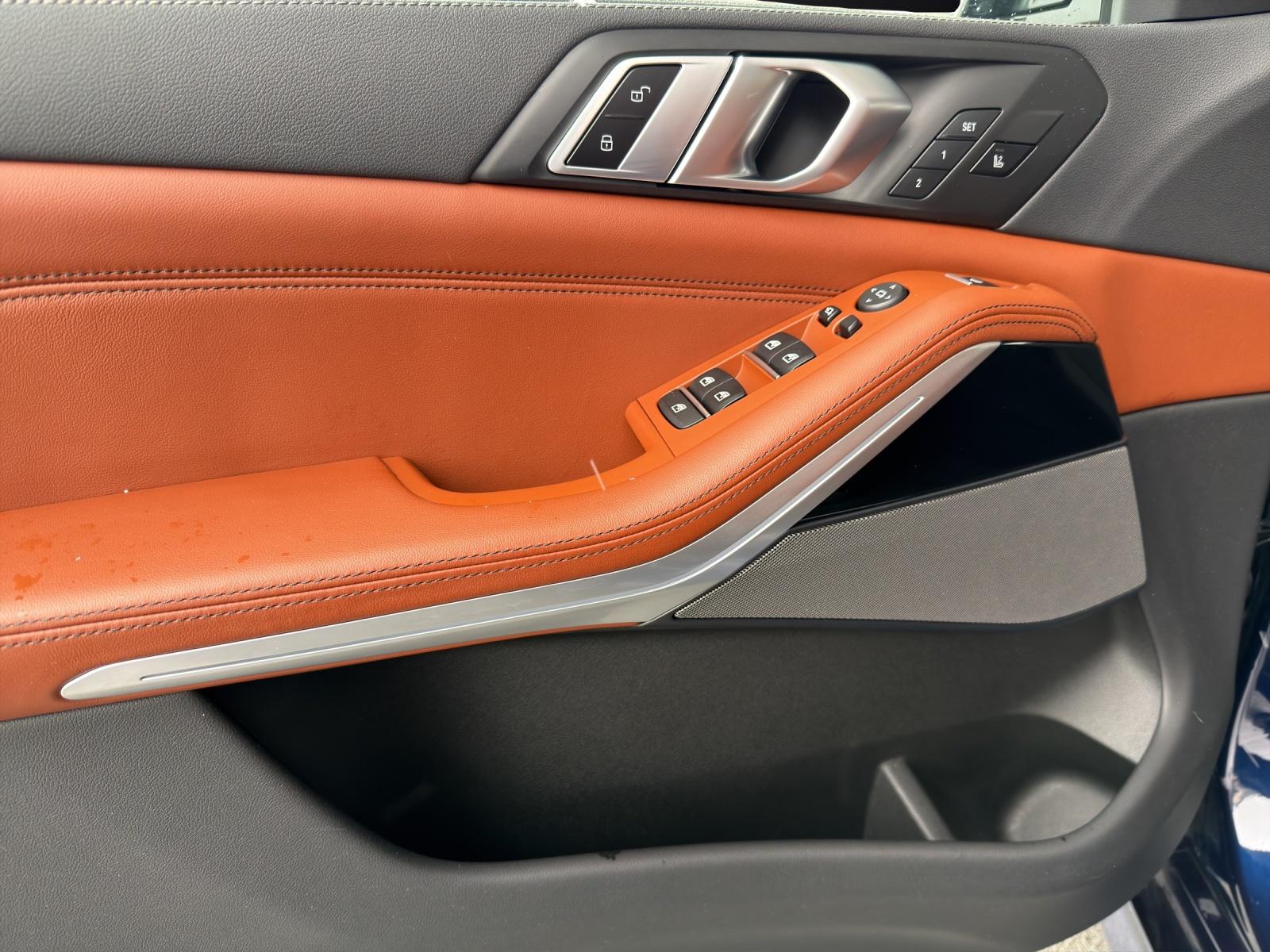 BMW X5 M50i xDrive-image-7