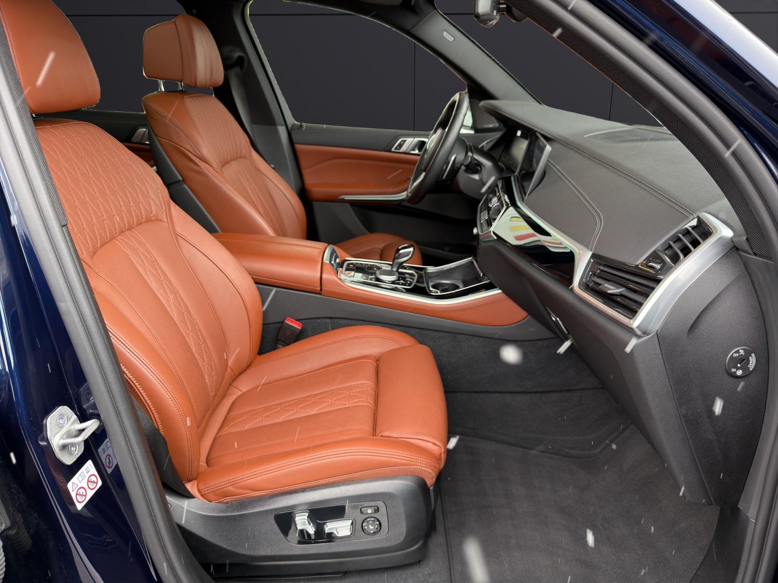 BMW X5 M50i xDrive-image-18