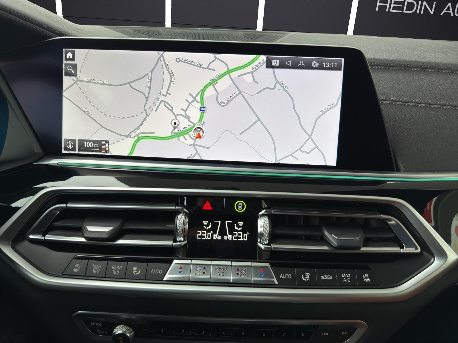 BMW X5 M50i xDrive-image-12