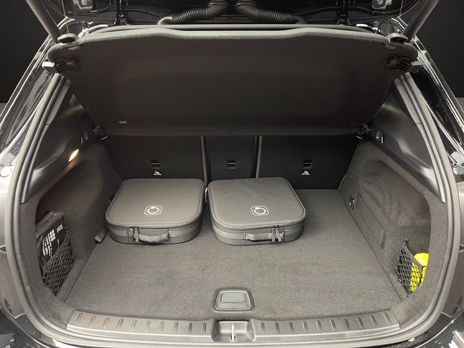 MERCEDES-BENZ EQA 350 4MATIC "Excellence Edition"-image-11