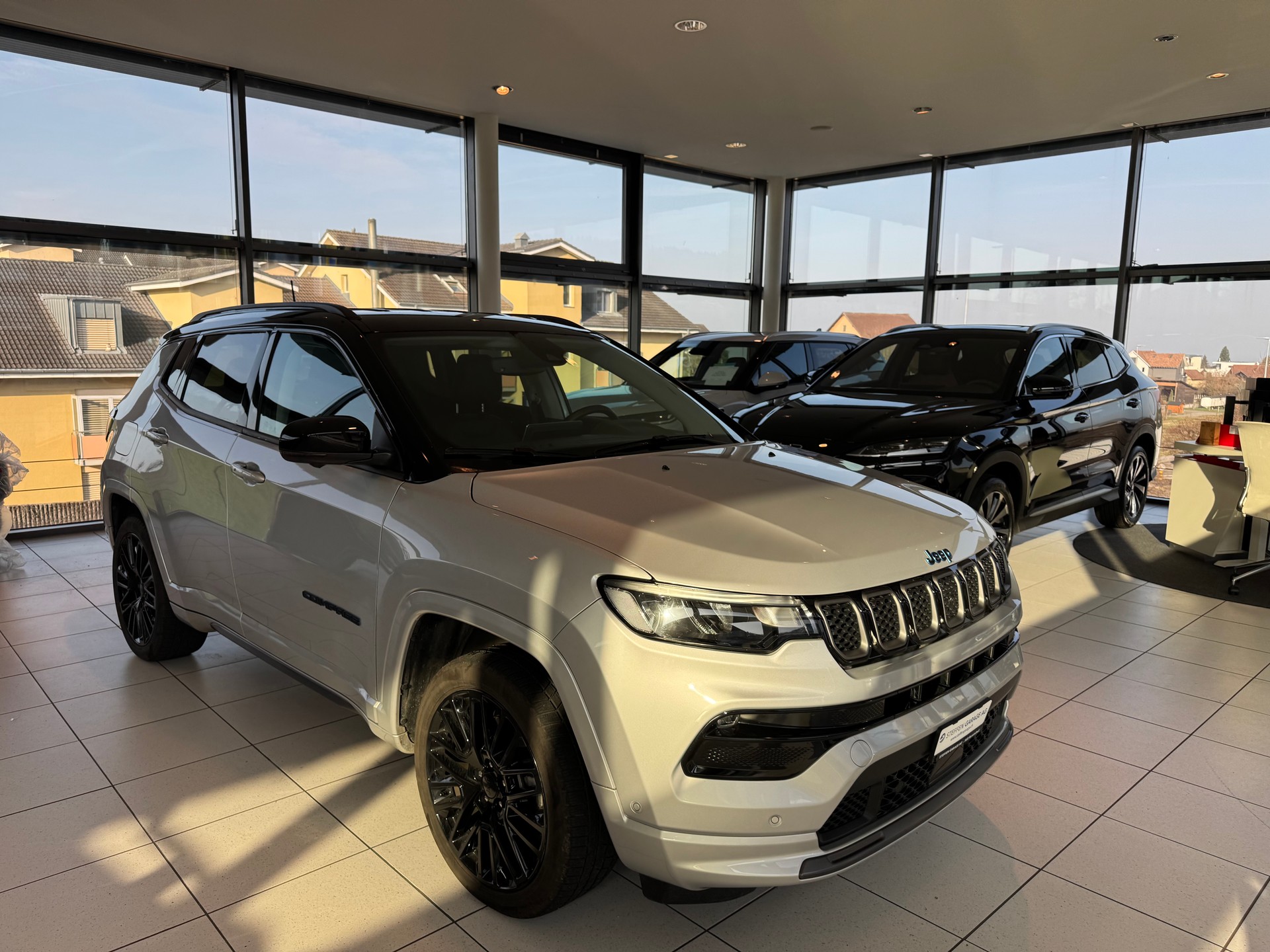 JEEP Compass 1.3 PHEV S AWD-image-5