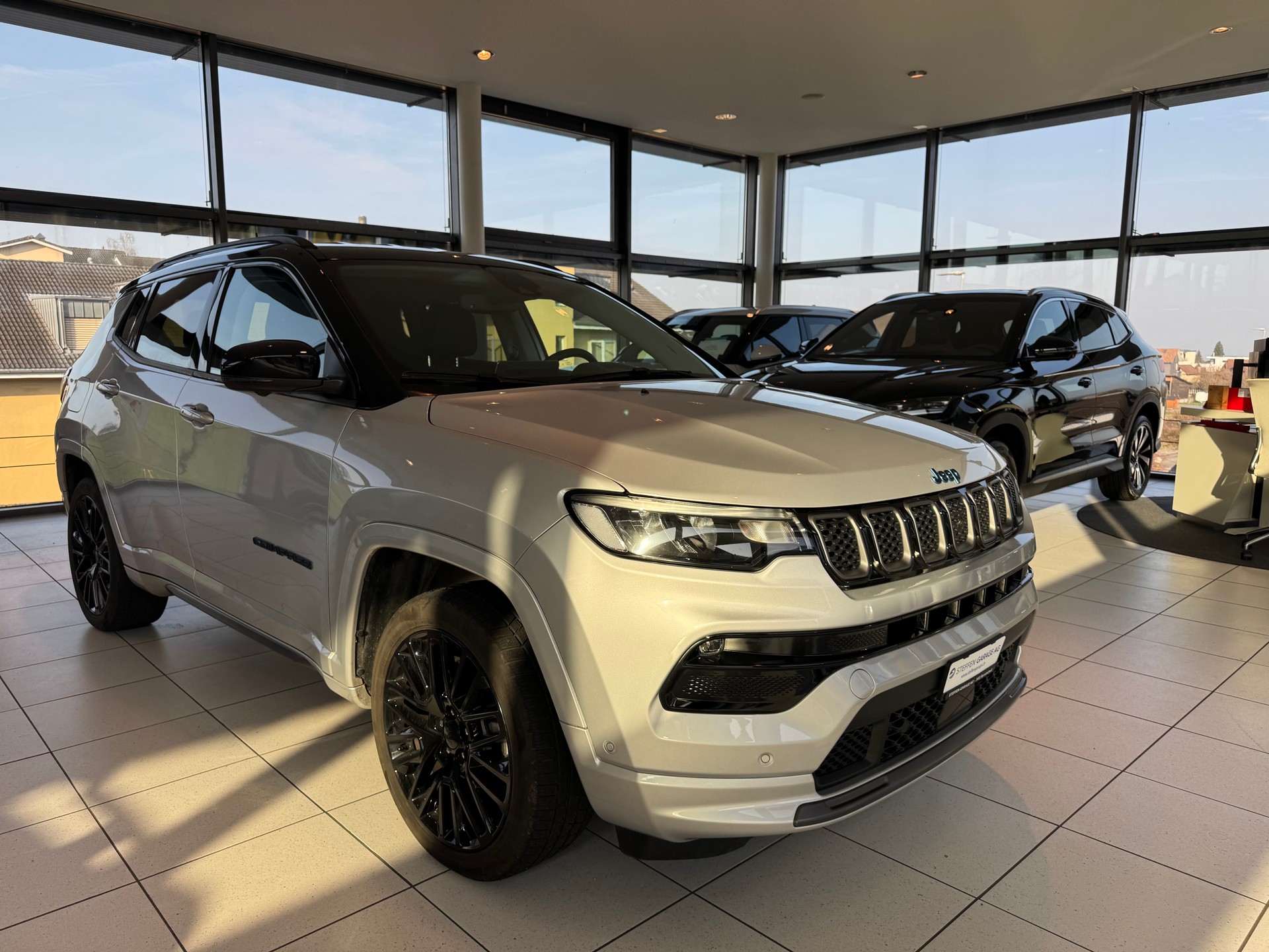 JEEP Compass 1.3 PHEV S AWD-showroom-element-2