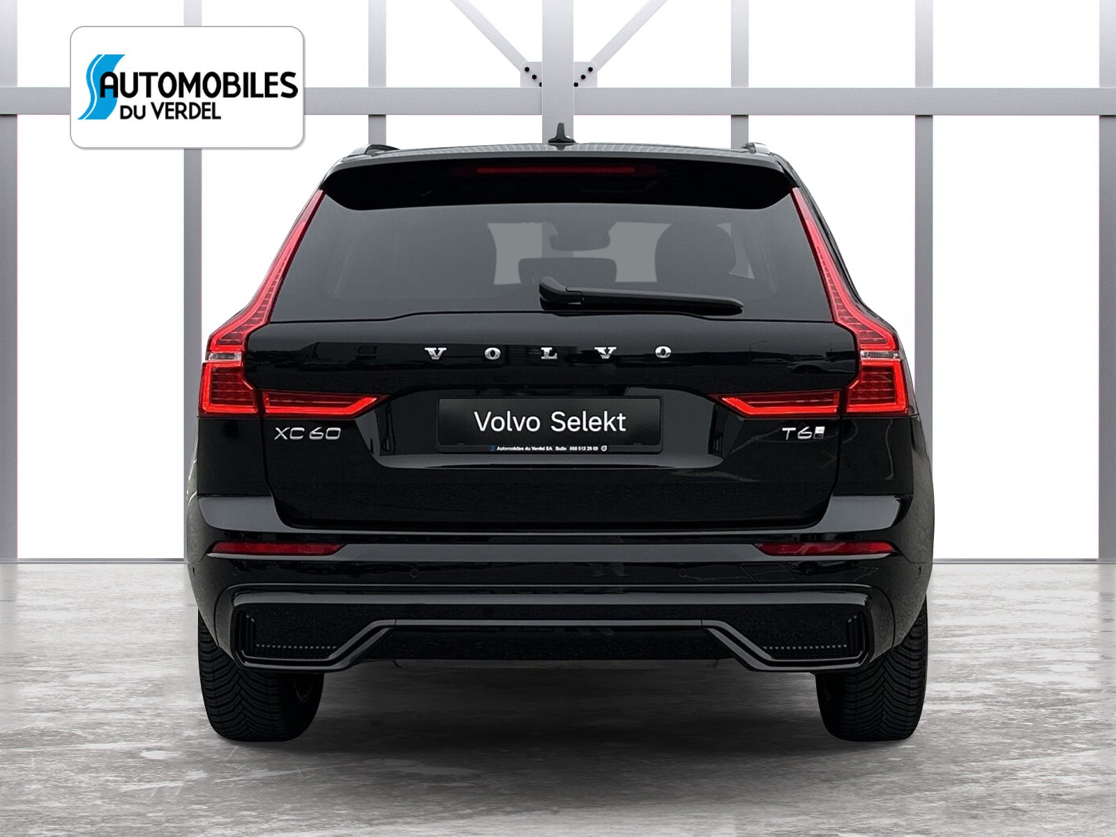 VOLVO XC60 2.0 T6 TE Plus Dark eAWD-image-3