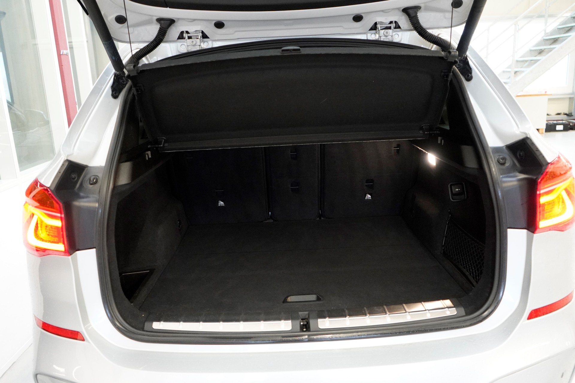 BMW X1 xDrive 25d M Sport Steptronic-image-9