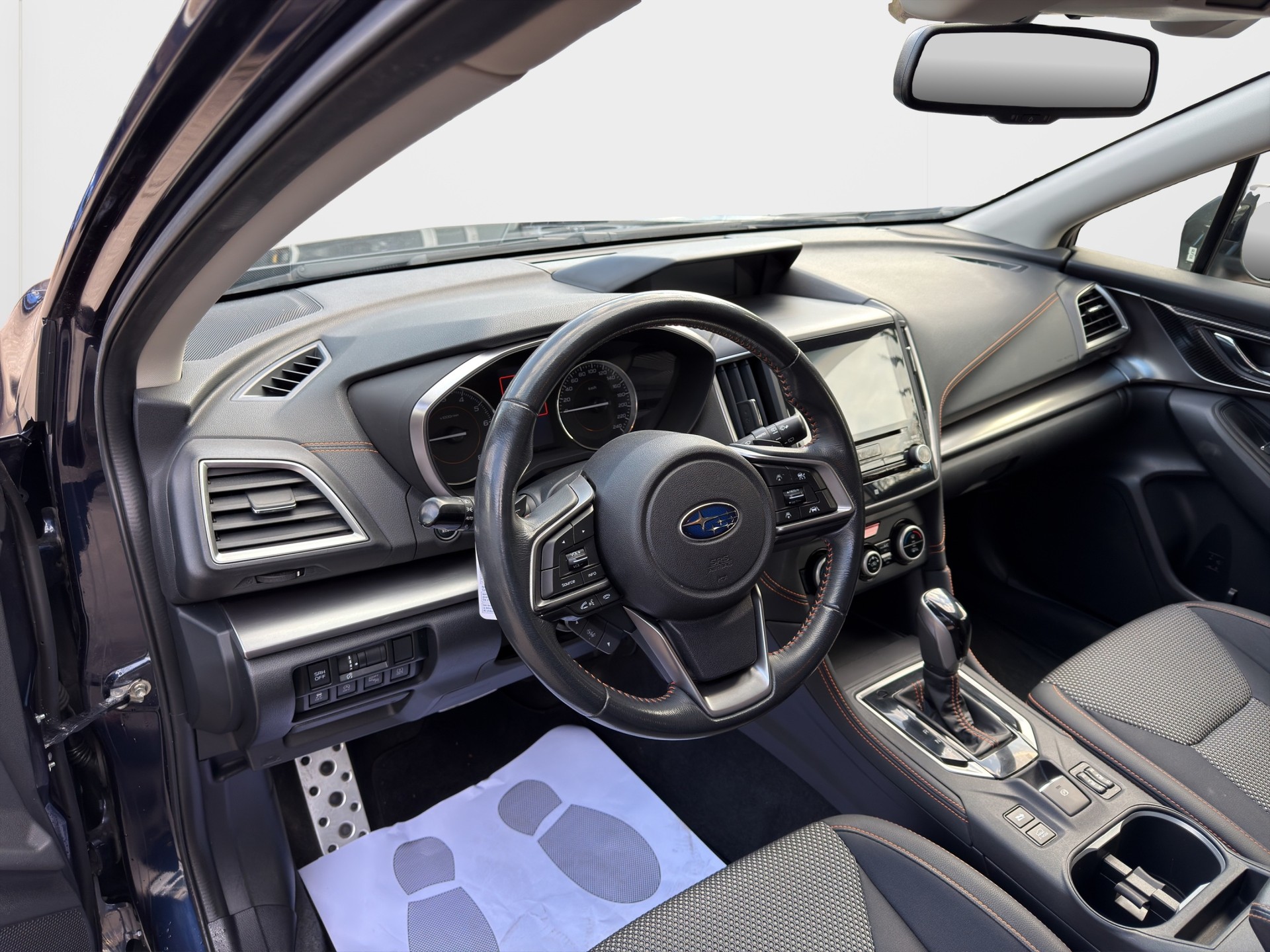 SUBARU XV 2.0 Swiss AWD Lineartronic-image-9