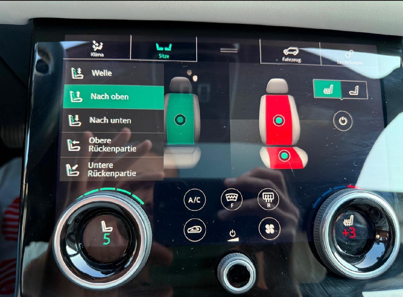 LAND ROVER Range Rover Velar R-Dynamic D 300 S Automatic-image-8