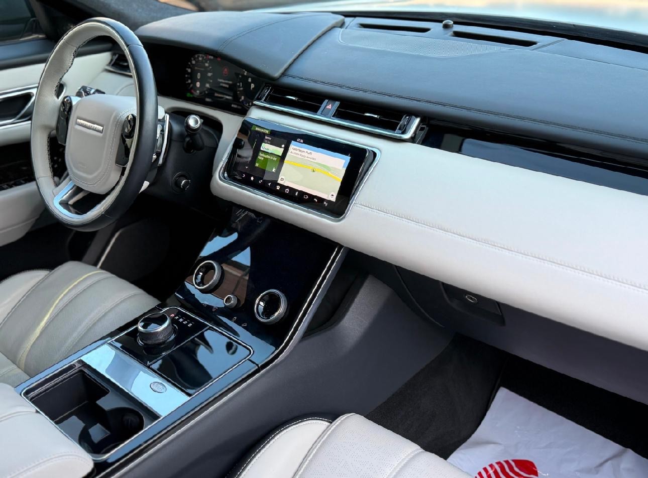 LAND ROVER Range Rover Velar R-Dynamic D 300 S Automatic-showroom-element-2