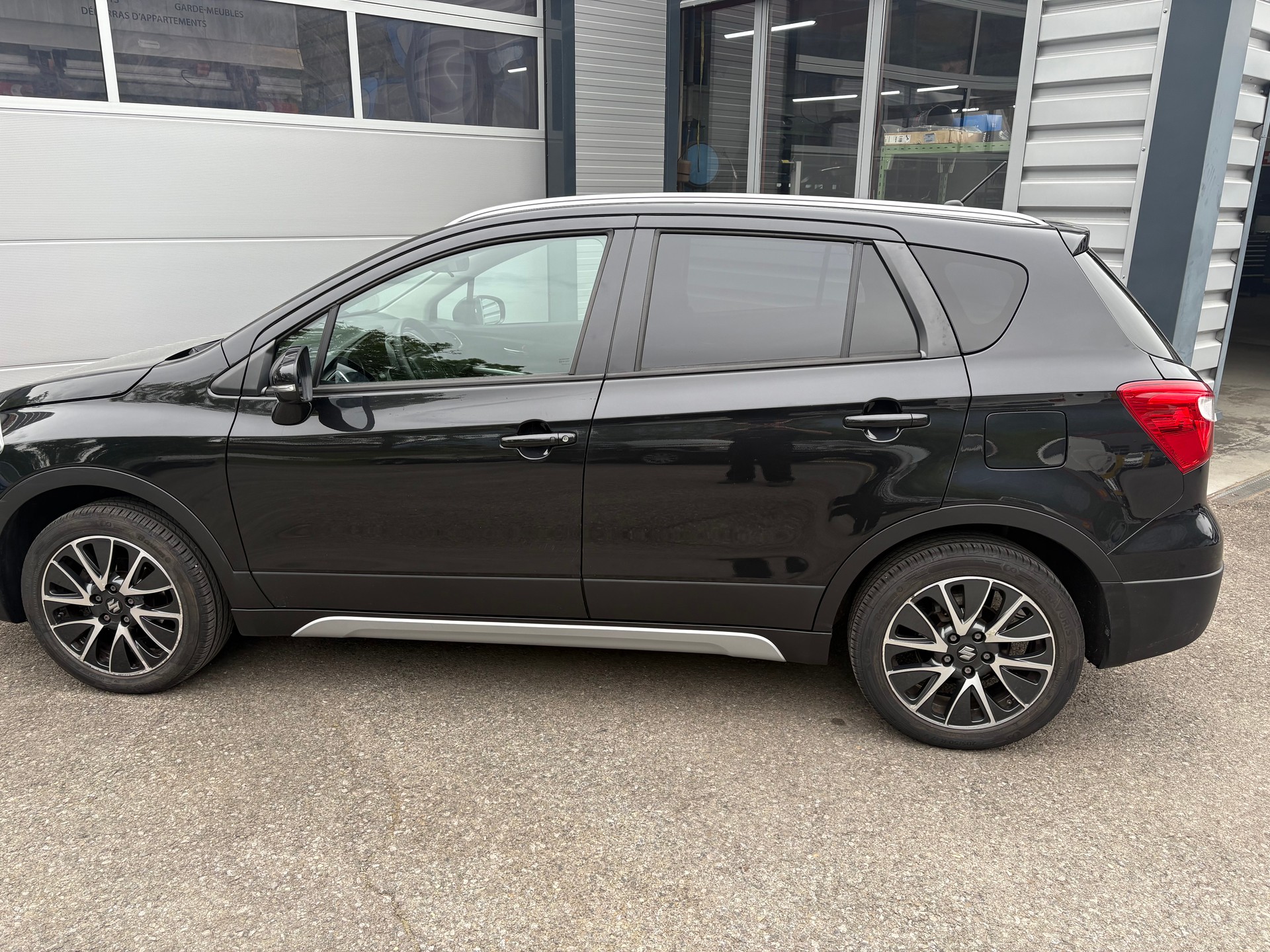 SUZUKI SX4 S-Cross 1.6 16V Compact Top 4WD-image-3
