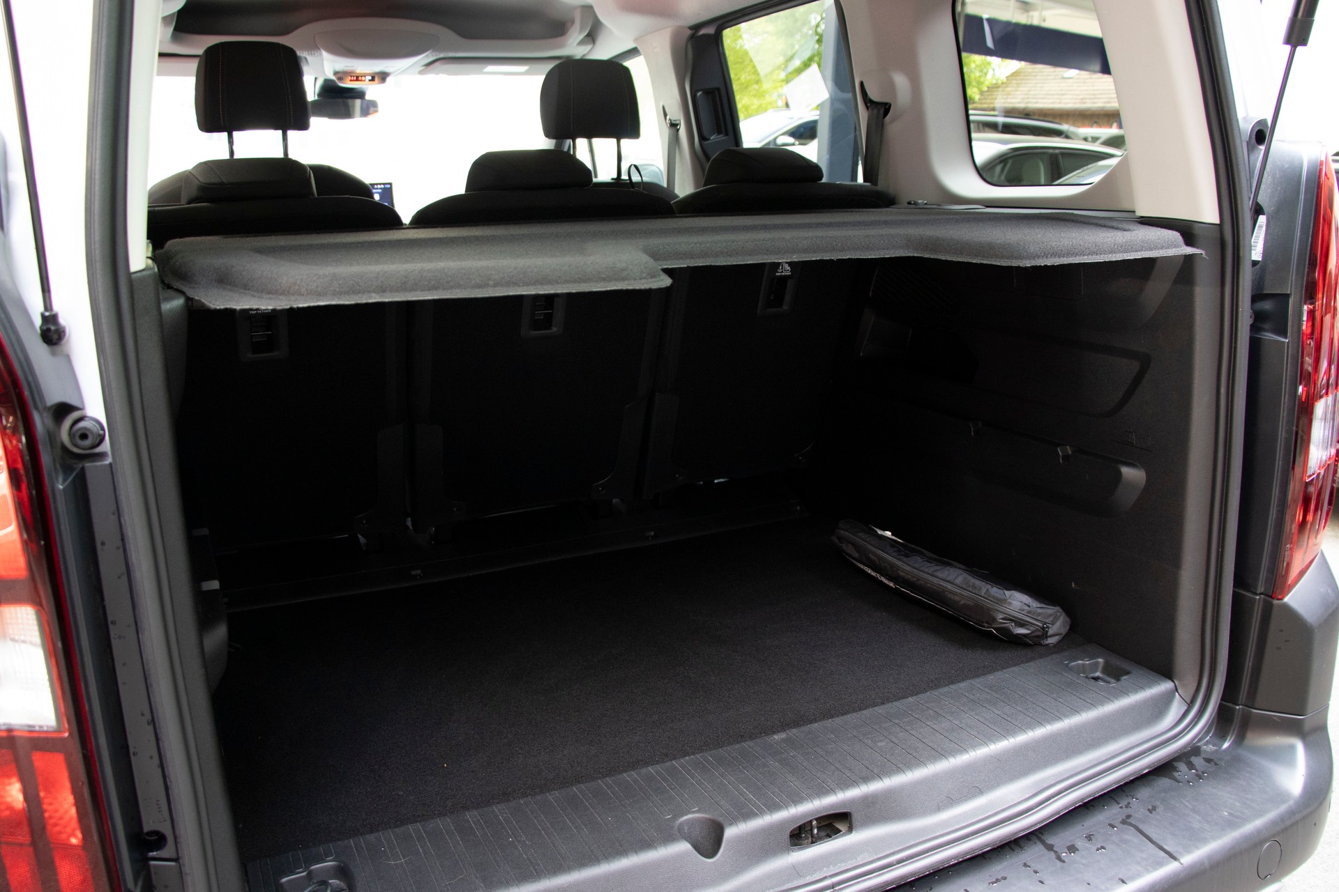 PEUGEOT Rifter 1.5 BlueHDi GT EAT8-image-10