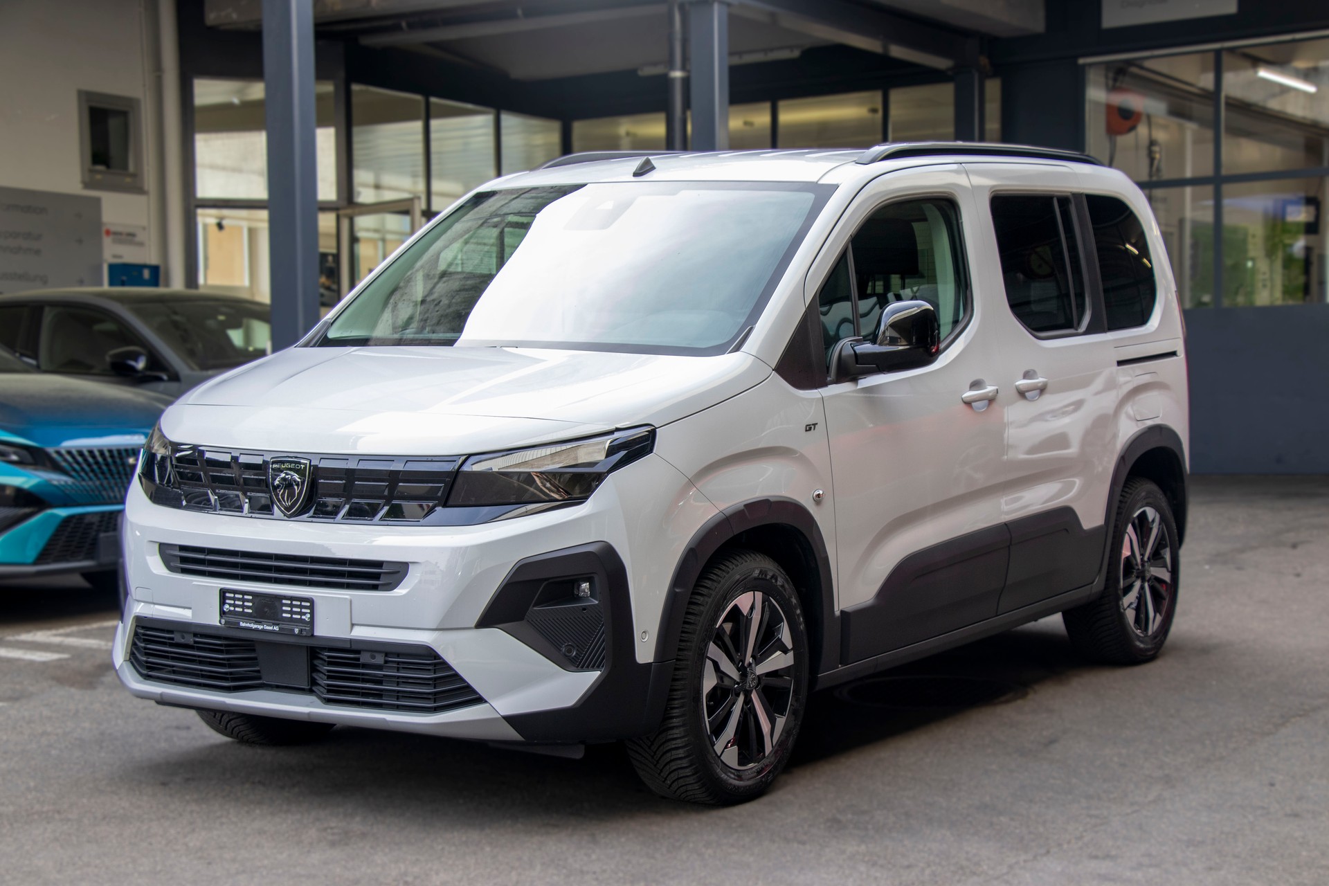 PEUGEOT Rifter 1.5 BlueHDi GT EAT8-image-0