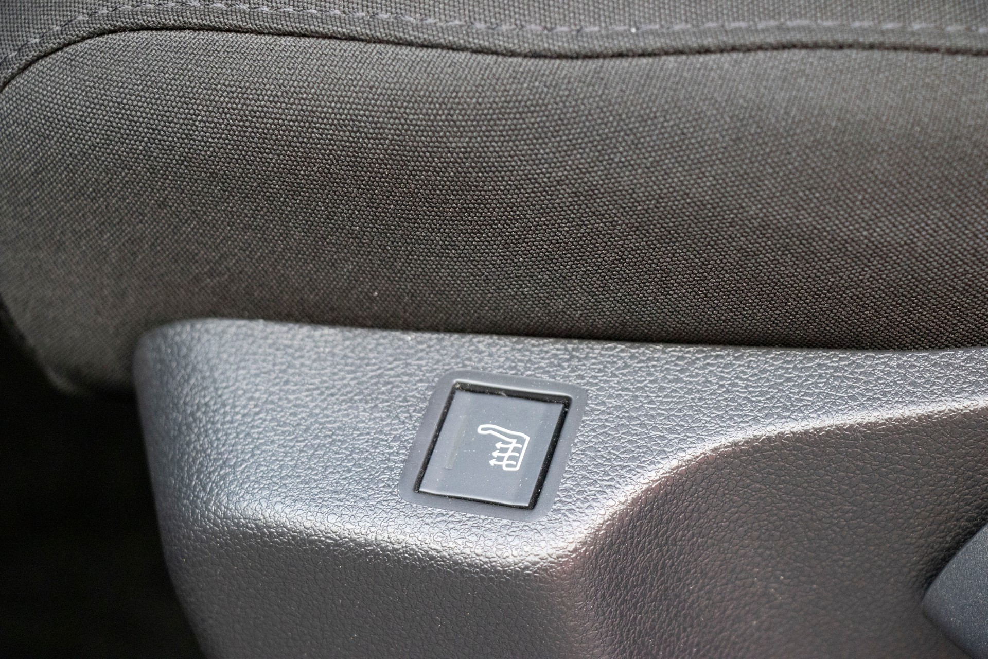 PEUGEOT Rifter 1.5 BlueHDi GT EAT8-image-7