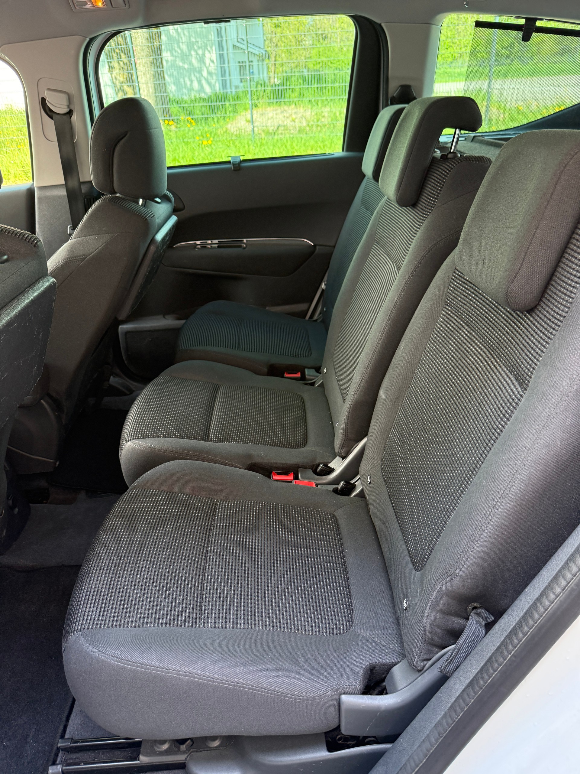 PEUGEOT 5008 1.6 BlueHDi Sensation Tiptronic-image-10