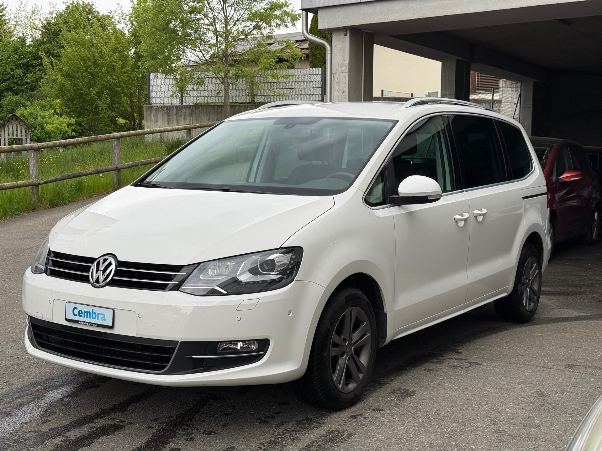 VW Sharan 2.0 TDI BlueMotion Technology Highline DSG-image-0