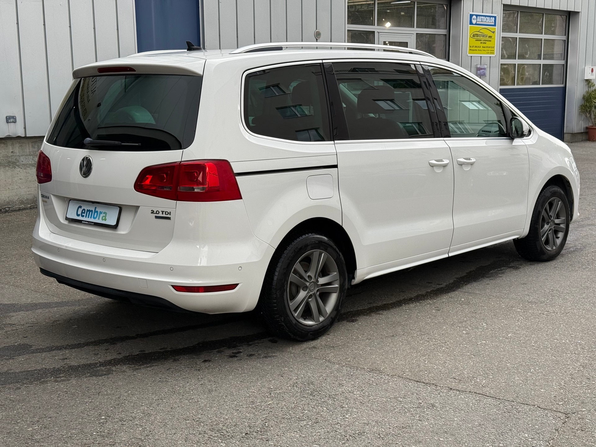 VW Sharan 2.0 TDI BlueMotion Technology Highline DSG-image-3