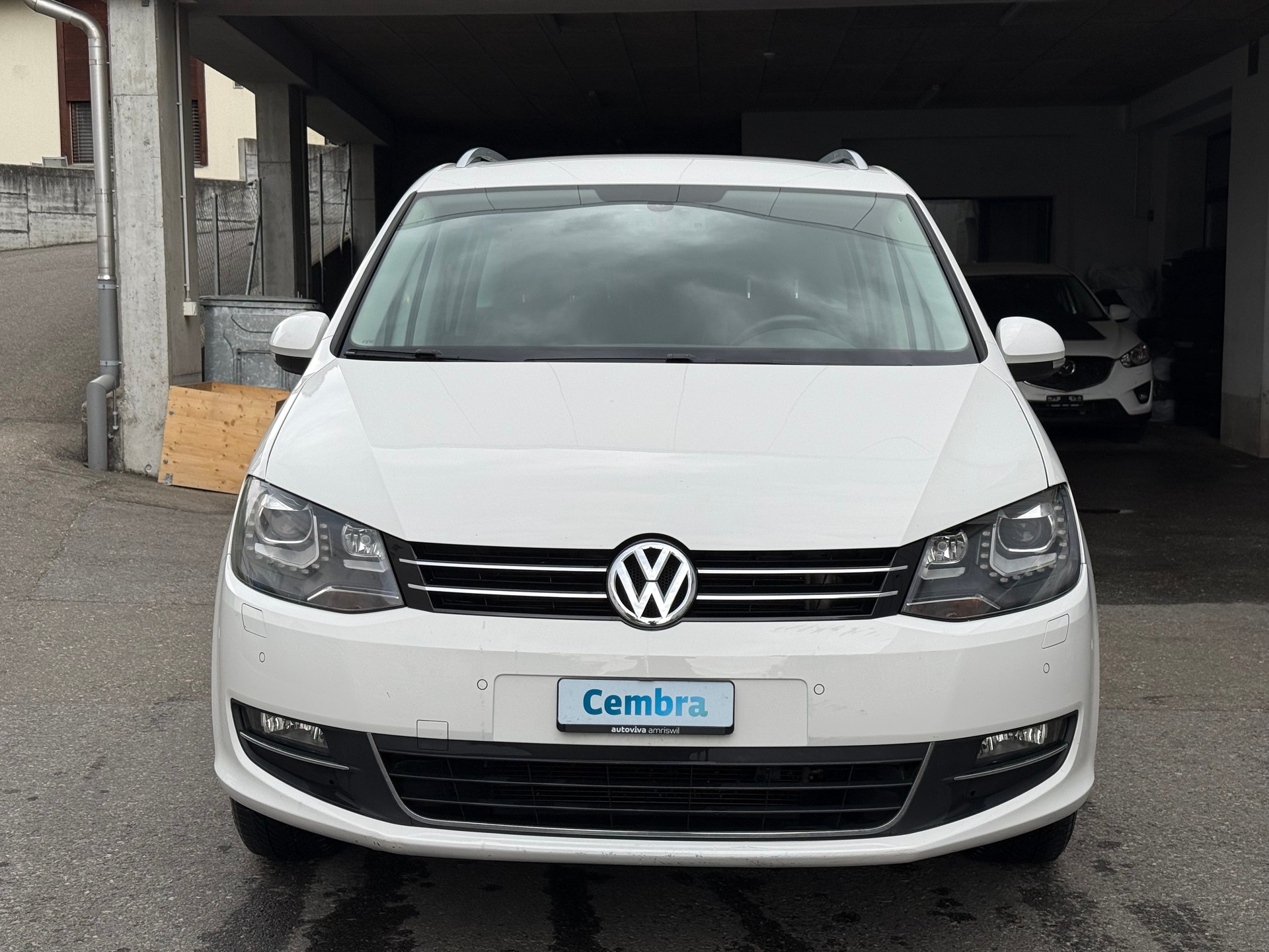 VW Sharan 2.0 TDI BlueMotion Technology Highline DSG-image-1