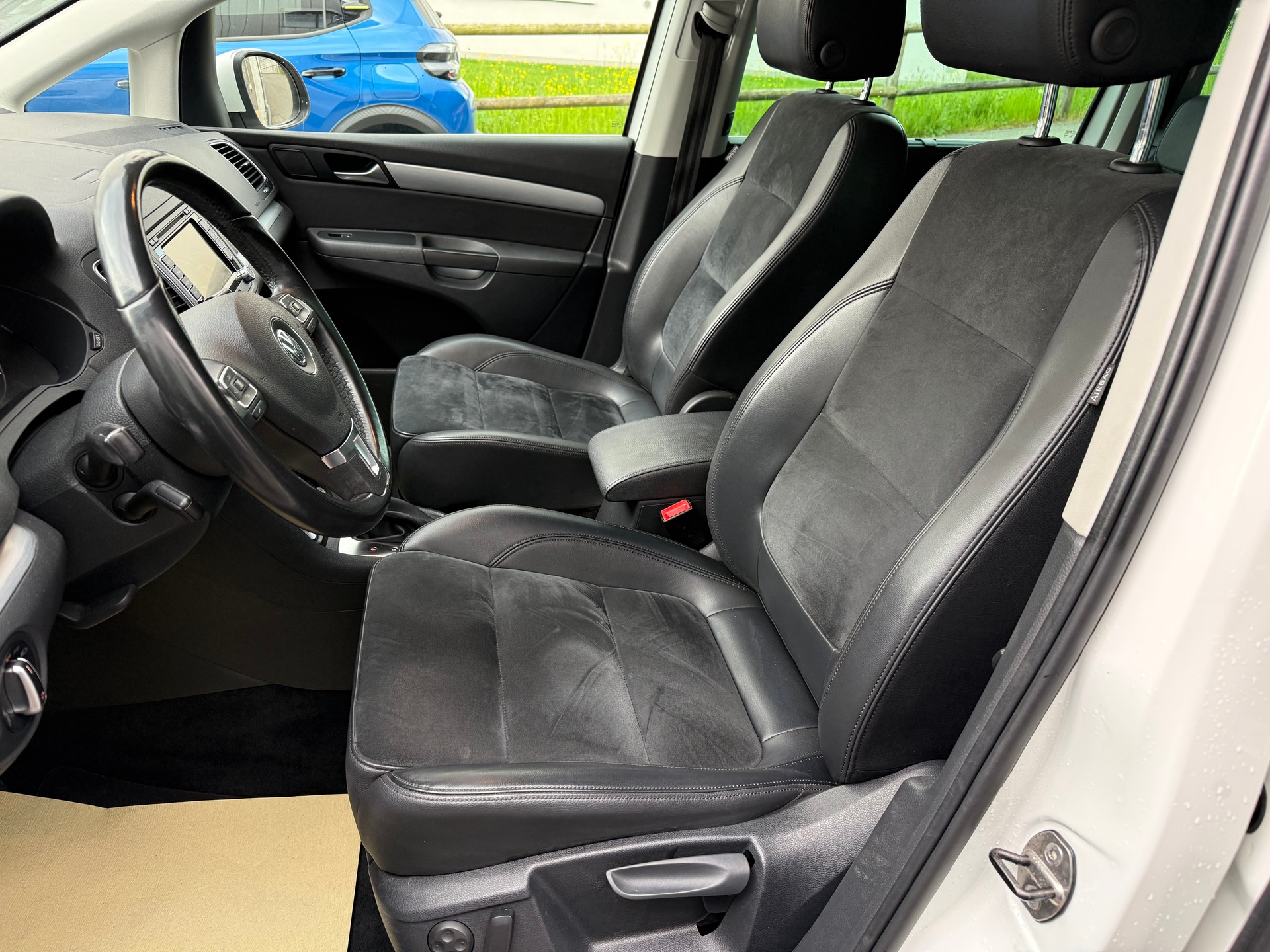 VW Sharan 2.0 TDI BlueMotion Technology Highline DSG-image-7