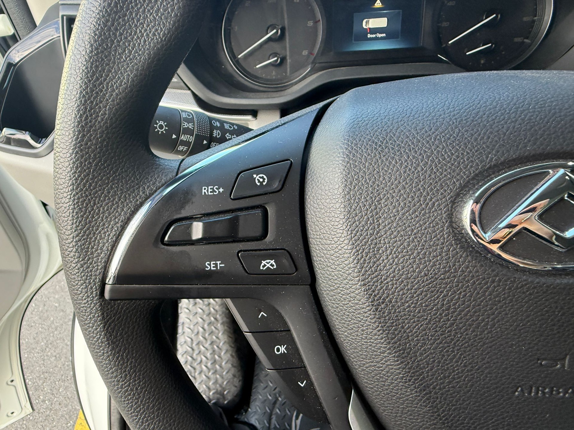 MAXUS Deliver 9 2.0D L4 RWD Luxury-image-8