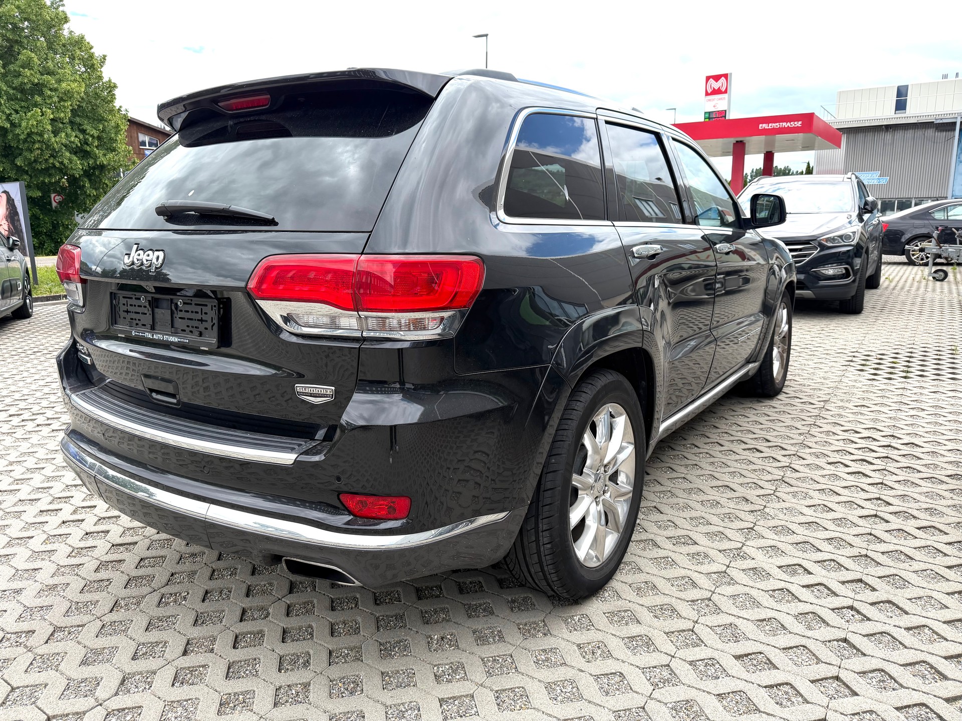 JEEP Grand Cherokee 3.0 CRD Summit Automatic-showroom-element-3