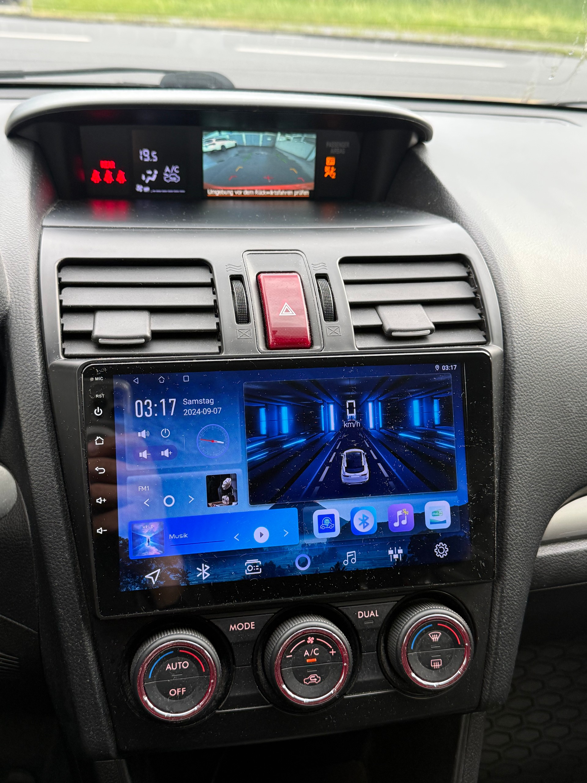 SUBARU XV 2.0 Swiss Three AWD CVT-image-14
