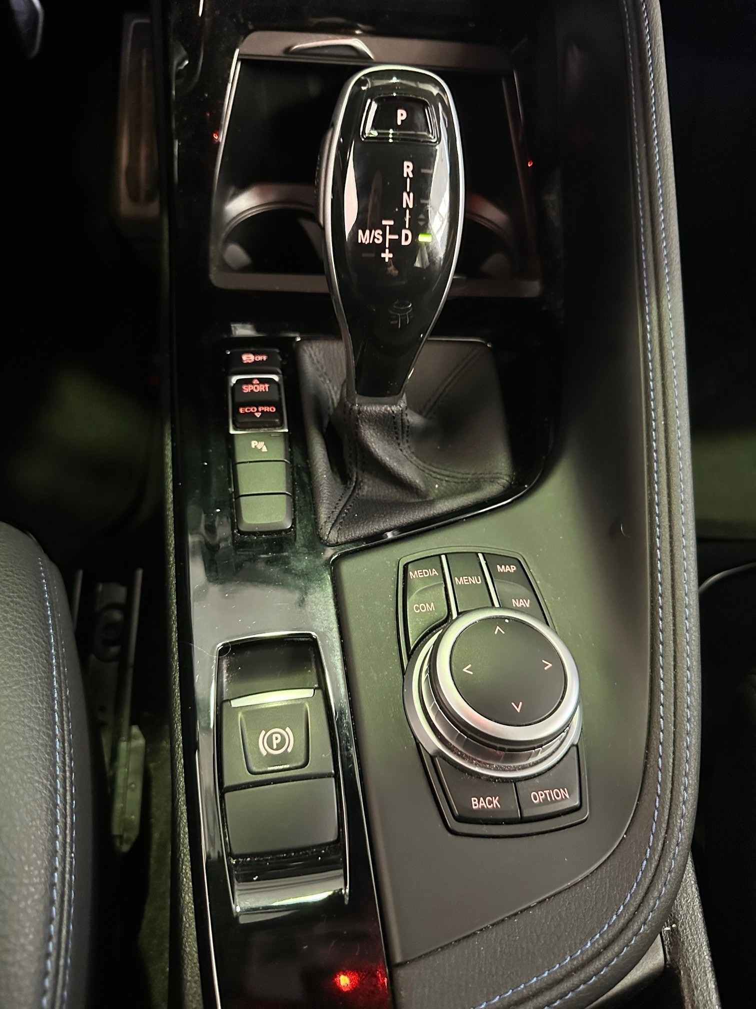 BMW X2 sDrive 20 d Steptronic-image-8