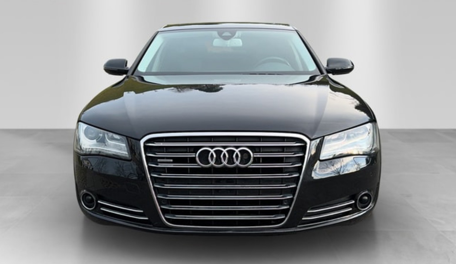 AUDI 4.2 V8 FSI quattro T-Tronic-image-1