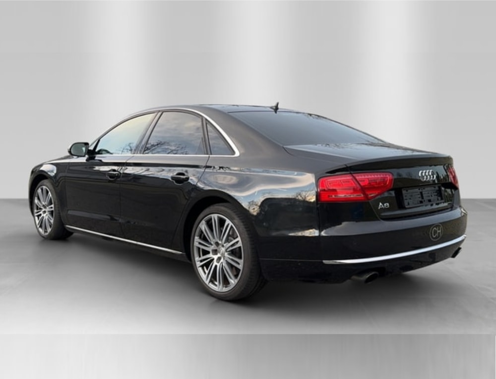 AUDI 4.2 V8 FSI quattro T-Tronic-image-3