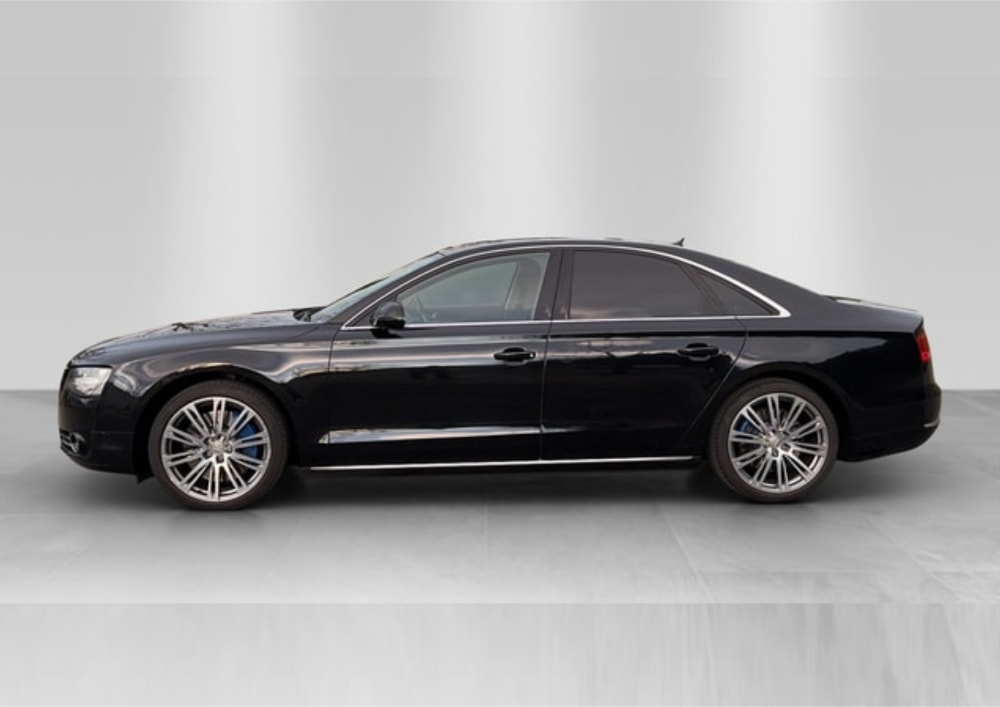 AUDI 4.2 V8 FSI quattro T-Tronic-image-2