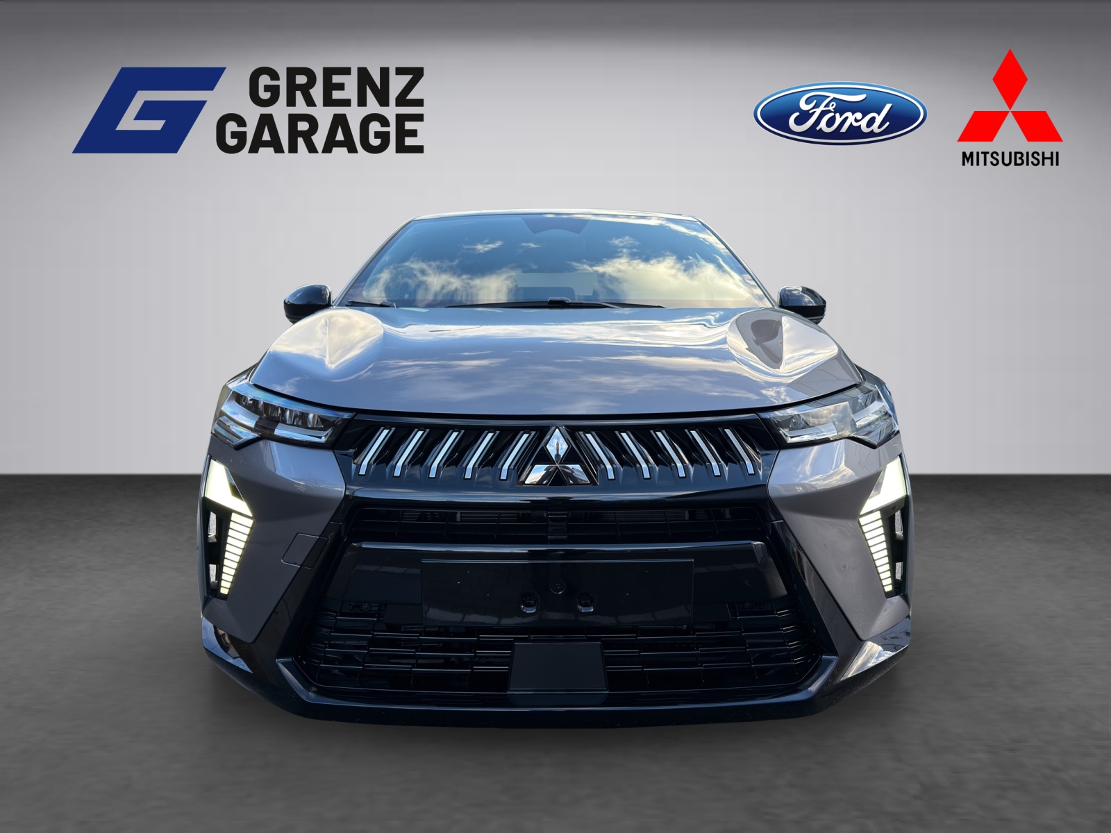 MITSUBISHI Grandis 1.8 HEV Invite+-image-3