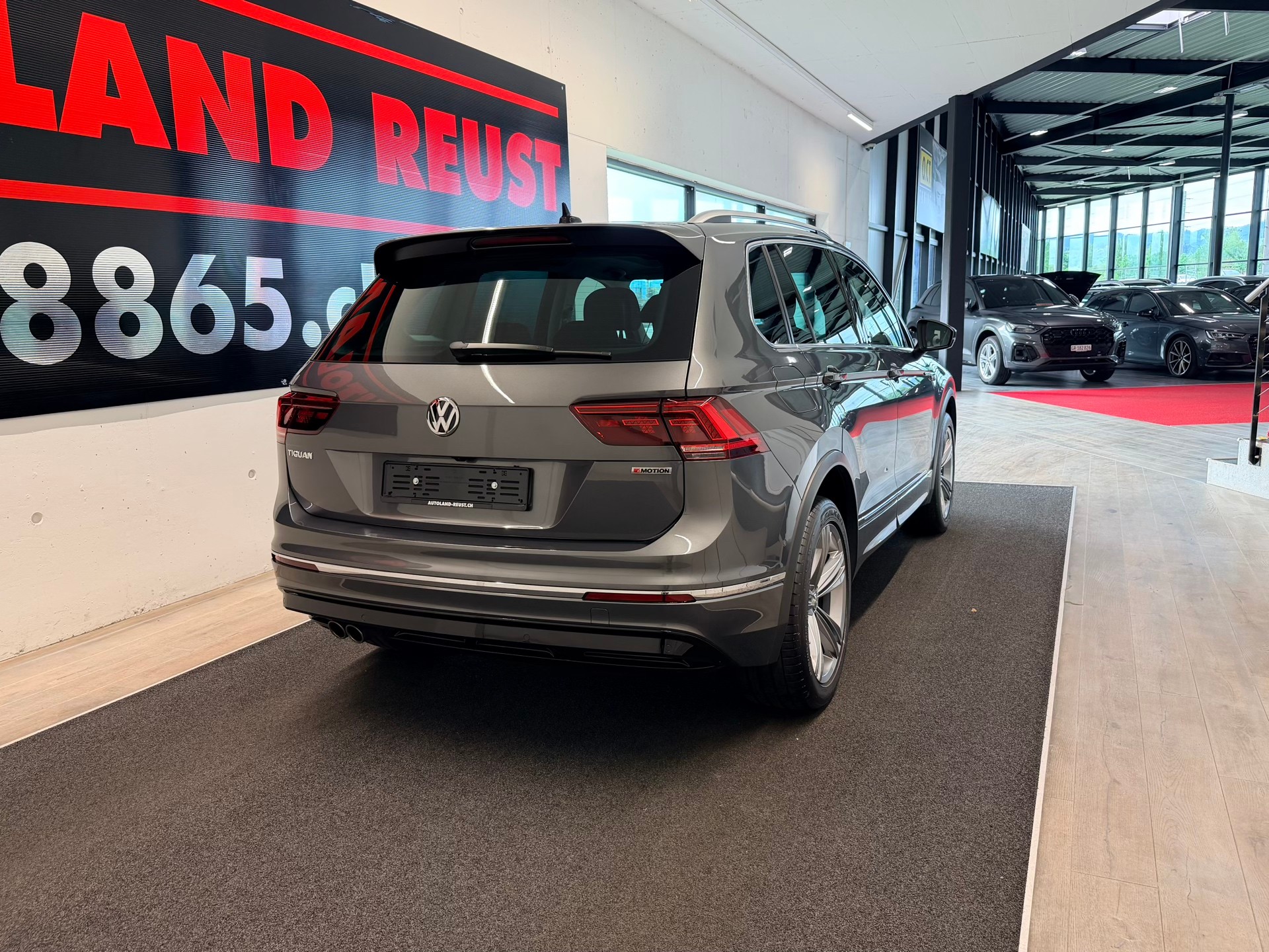 VW Tiguan 2.0 TDI Highline 4x4 190PS-image-5