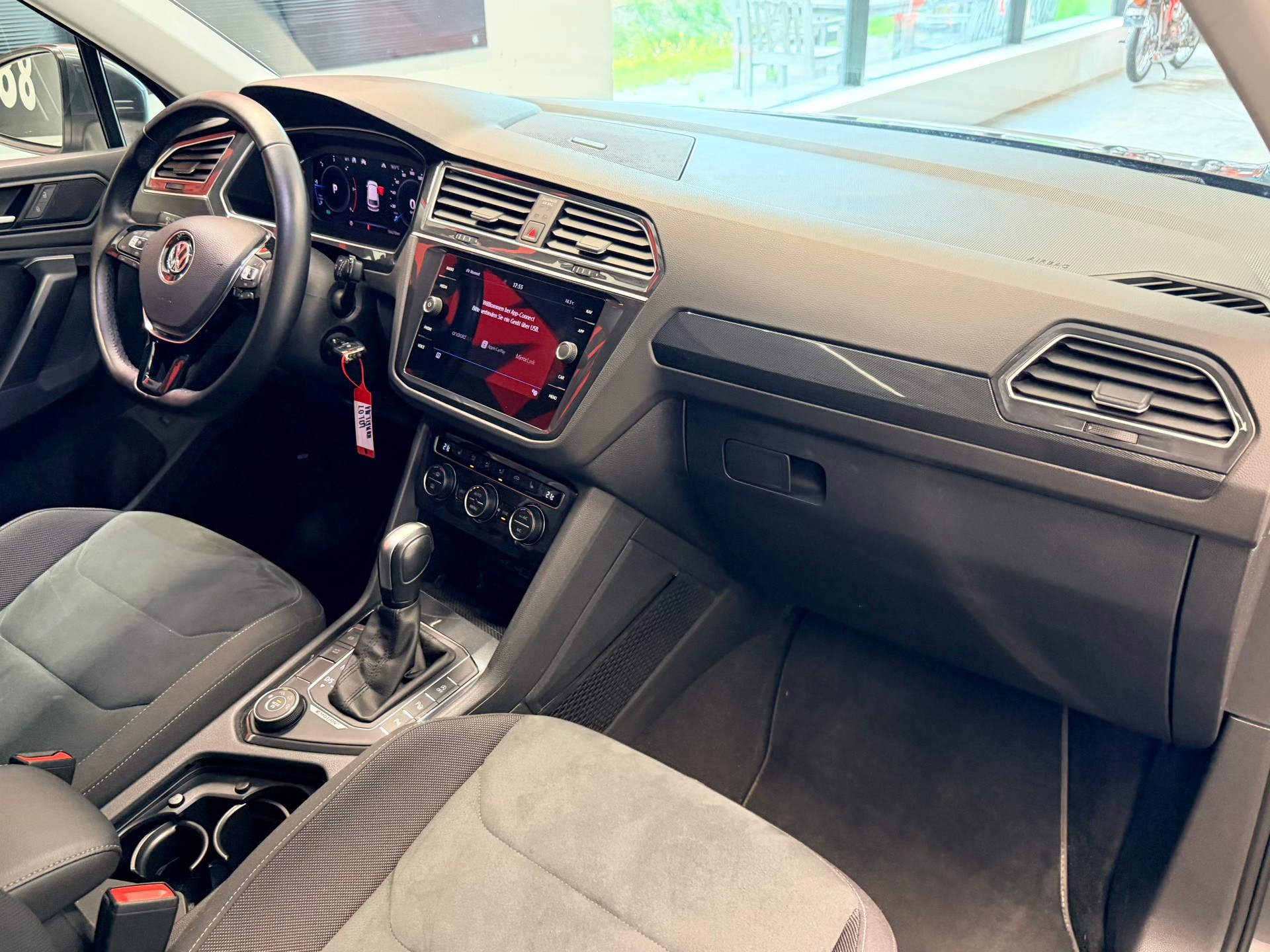 VW Tiguan 2.0 TDI Highline 4x4 190PS-image-17