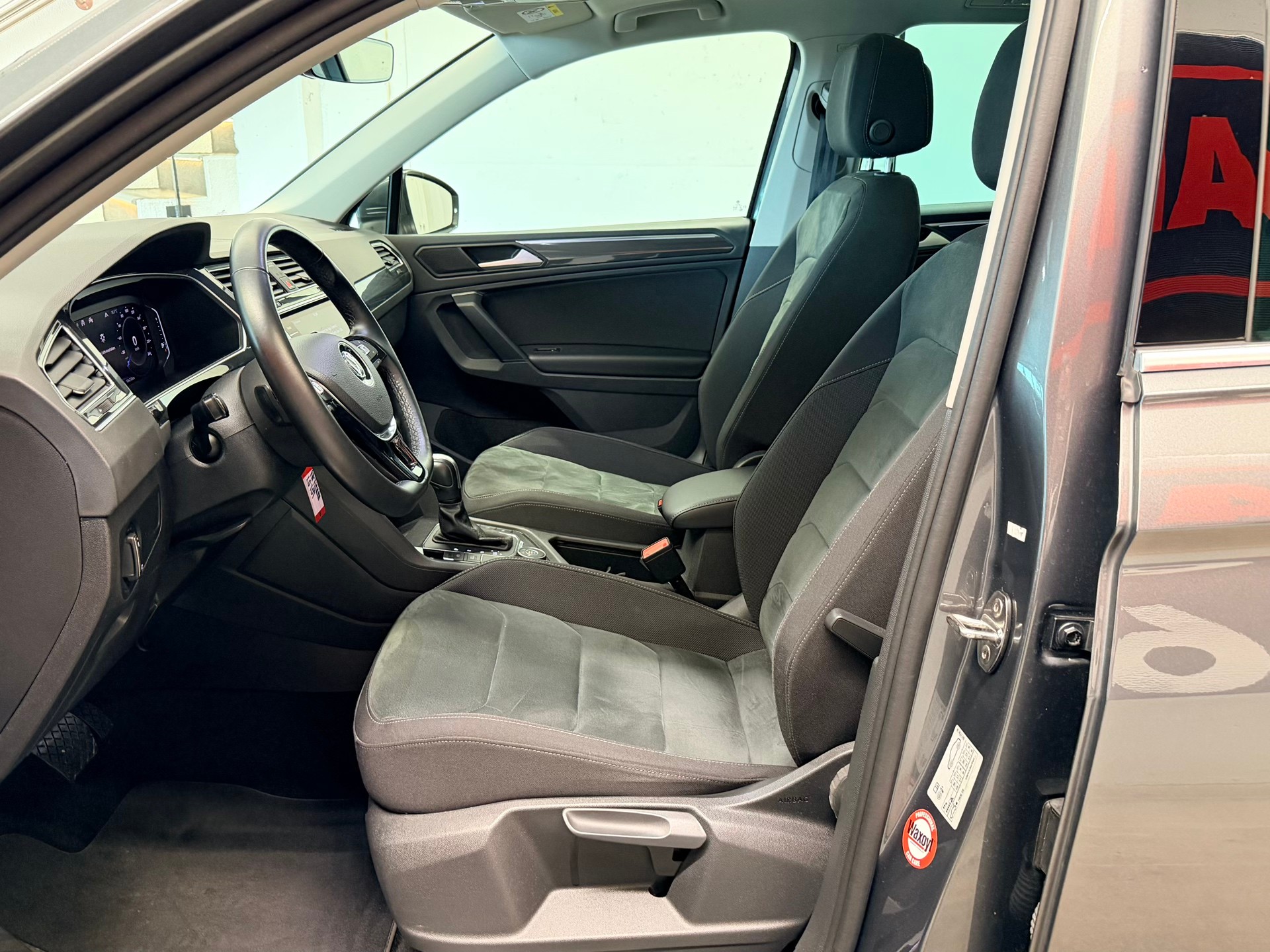 VW Tiguan 2.0 TDI Highline 4x4 190PS-image-12