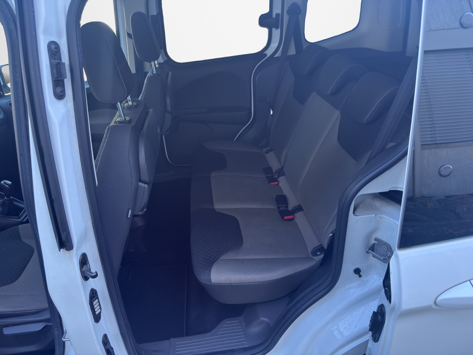 FORD Tourneo Courier 1.0 SCTi Trend-image-12