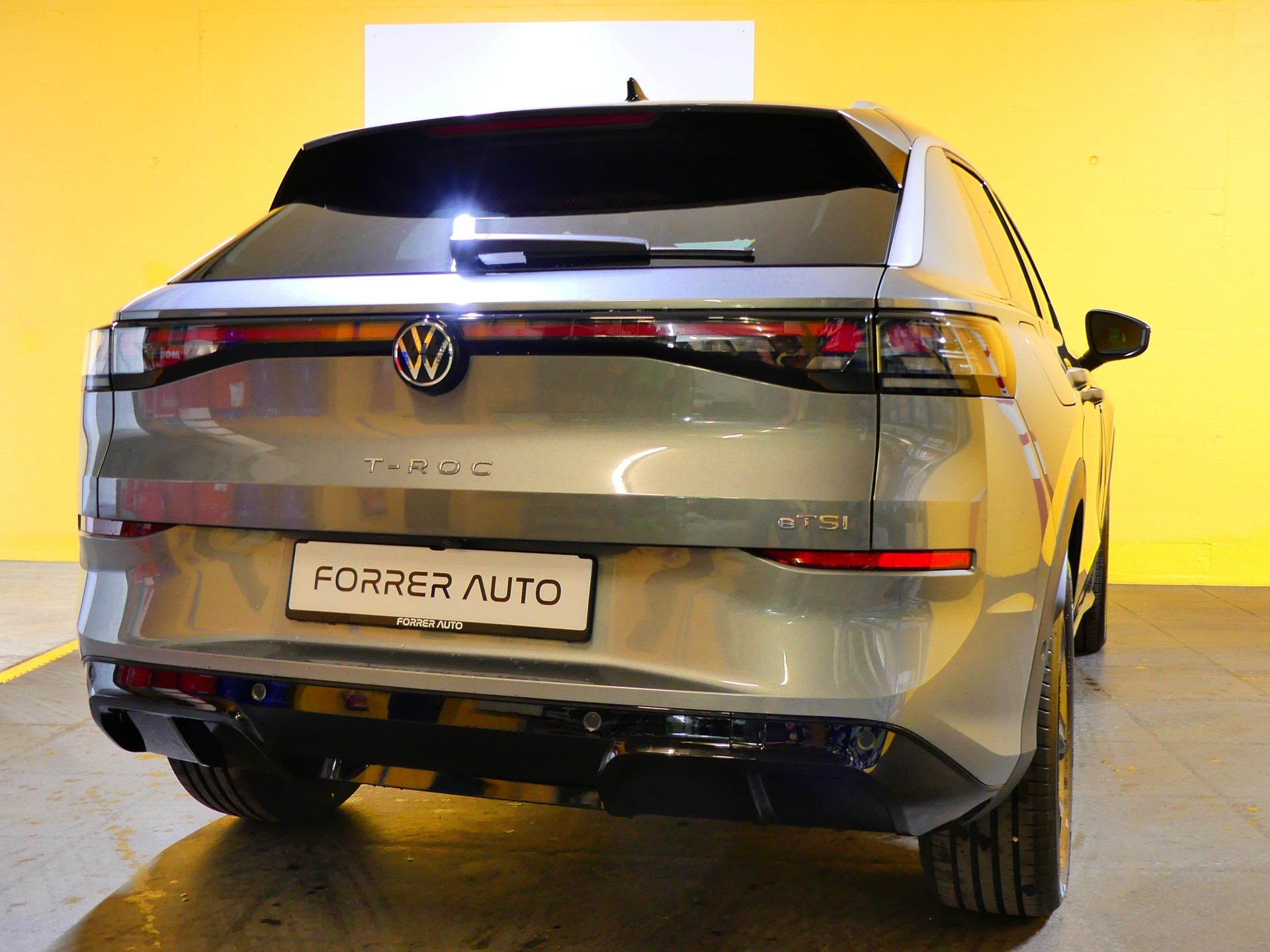 VW T-Roc 1.5 R-Line DSG-image-6