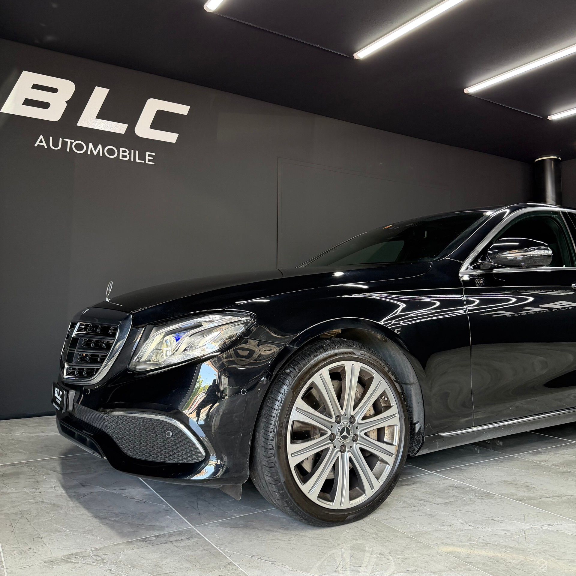 MERCEDES-BENZ E 400 Exclusive 4Matic 9G-Tronic-image-1