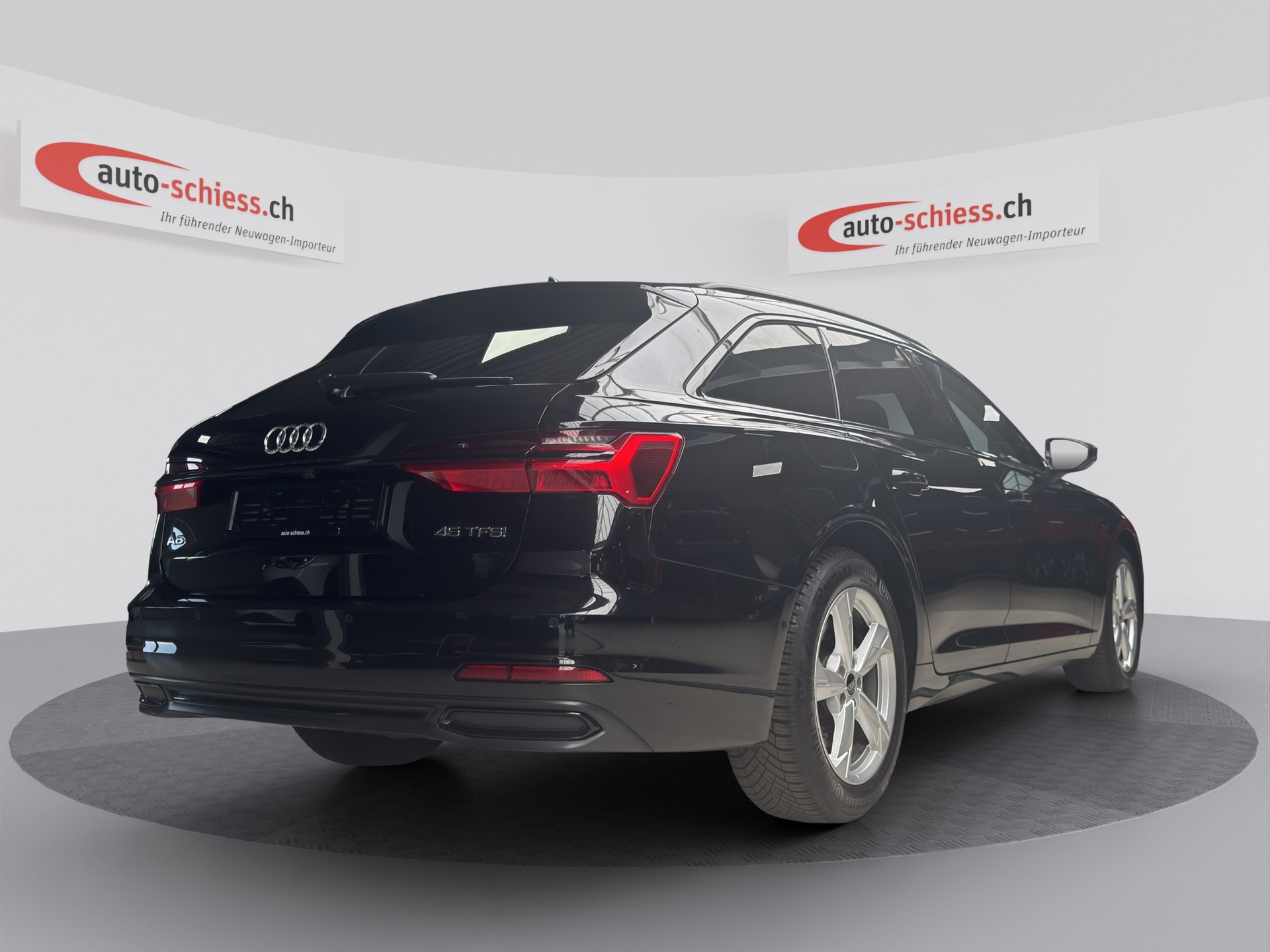 AUDI A6 Avant 45 TFSI Sport Schwarz Optik S-tronic-image-4