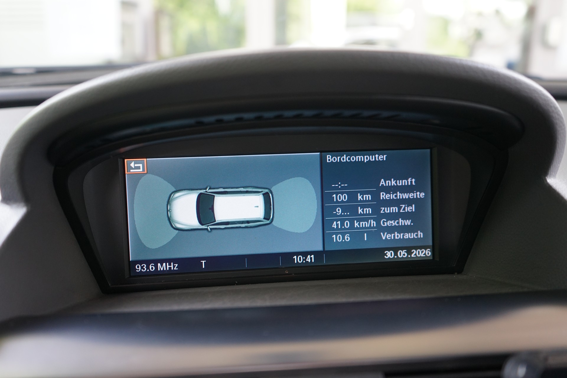 BMW 645i-image-5