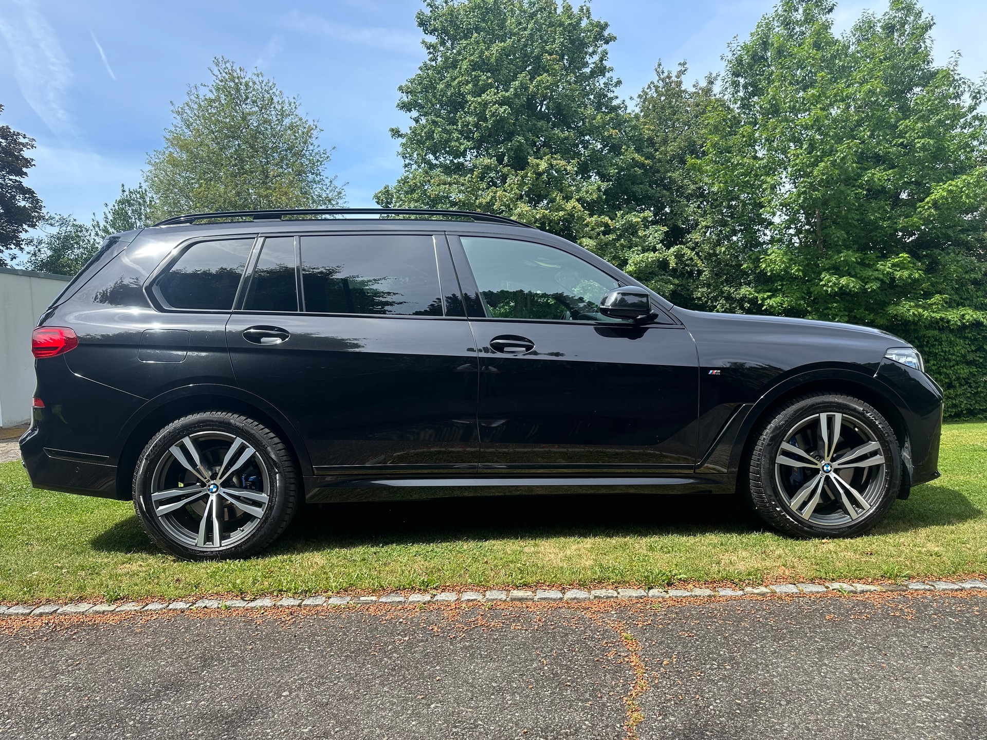 BMW X7 xDrive 48V 40d Steptronic M-PAKET**-image-4