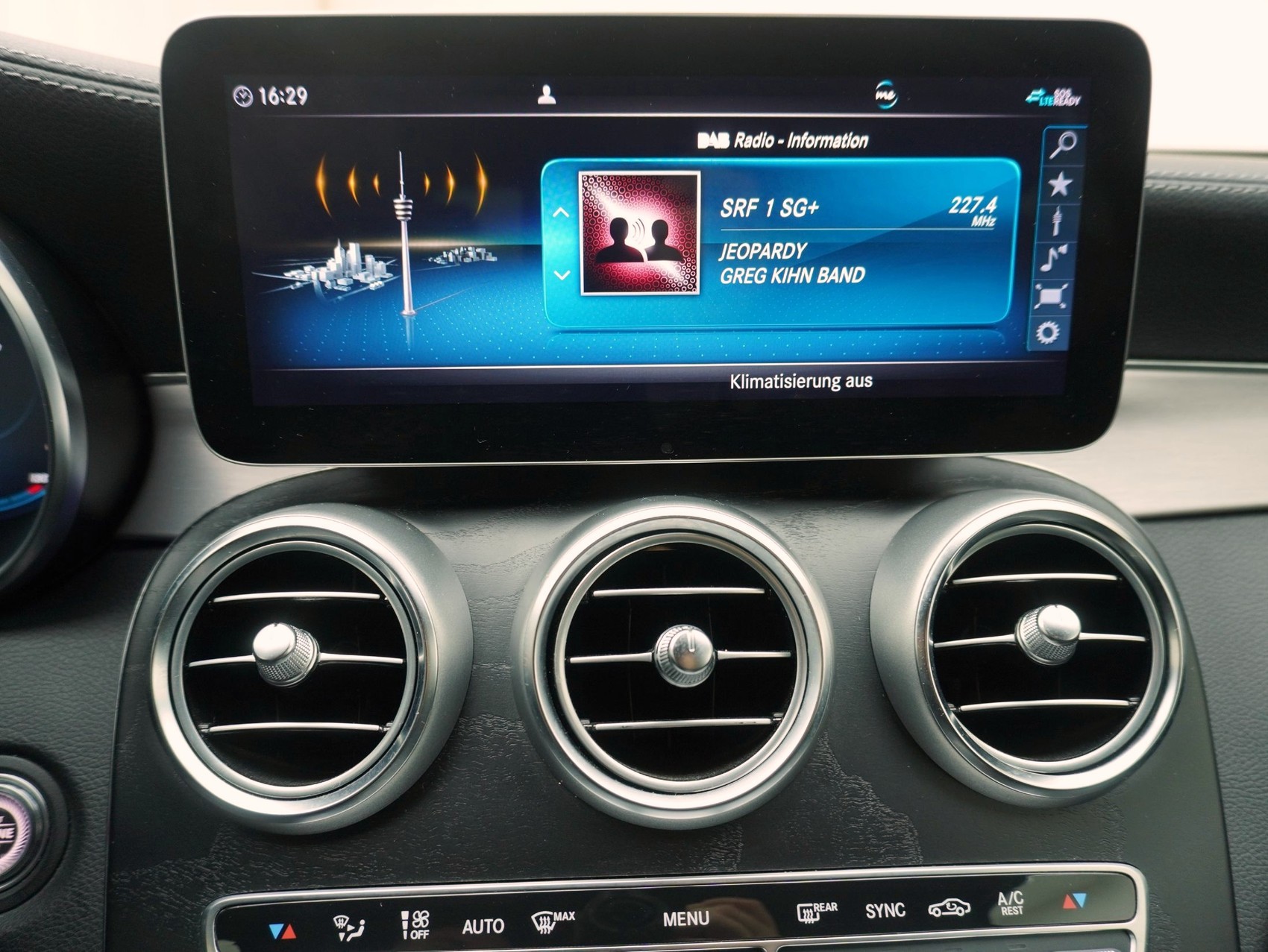 MERCEDES-BENZ C-Klasse C 220 d AMG Line Kombi-image-17