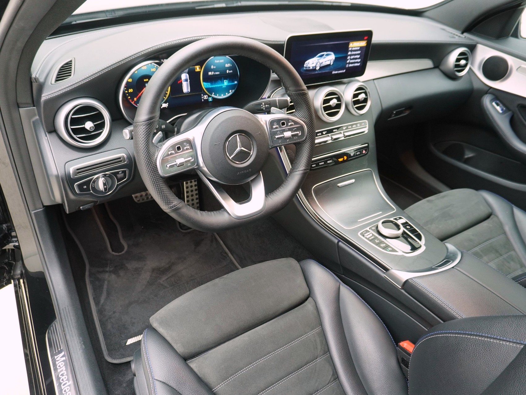 MERCEDES-BENZ C-Klasse C 220 d AMG Line Kombi-image-8