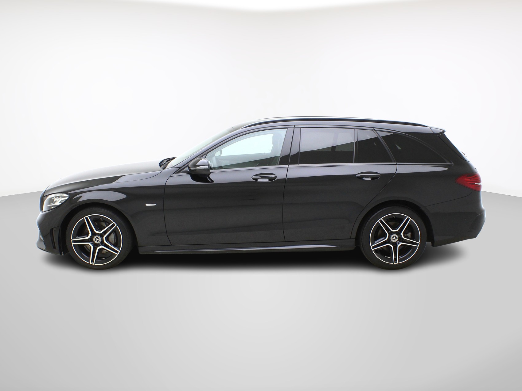 MERCEDES-BENZ C-Klasse C 220 d AMG Line Kombi-image-2