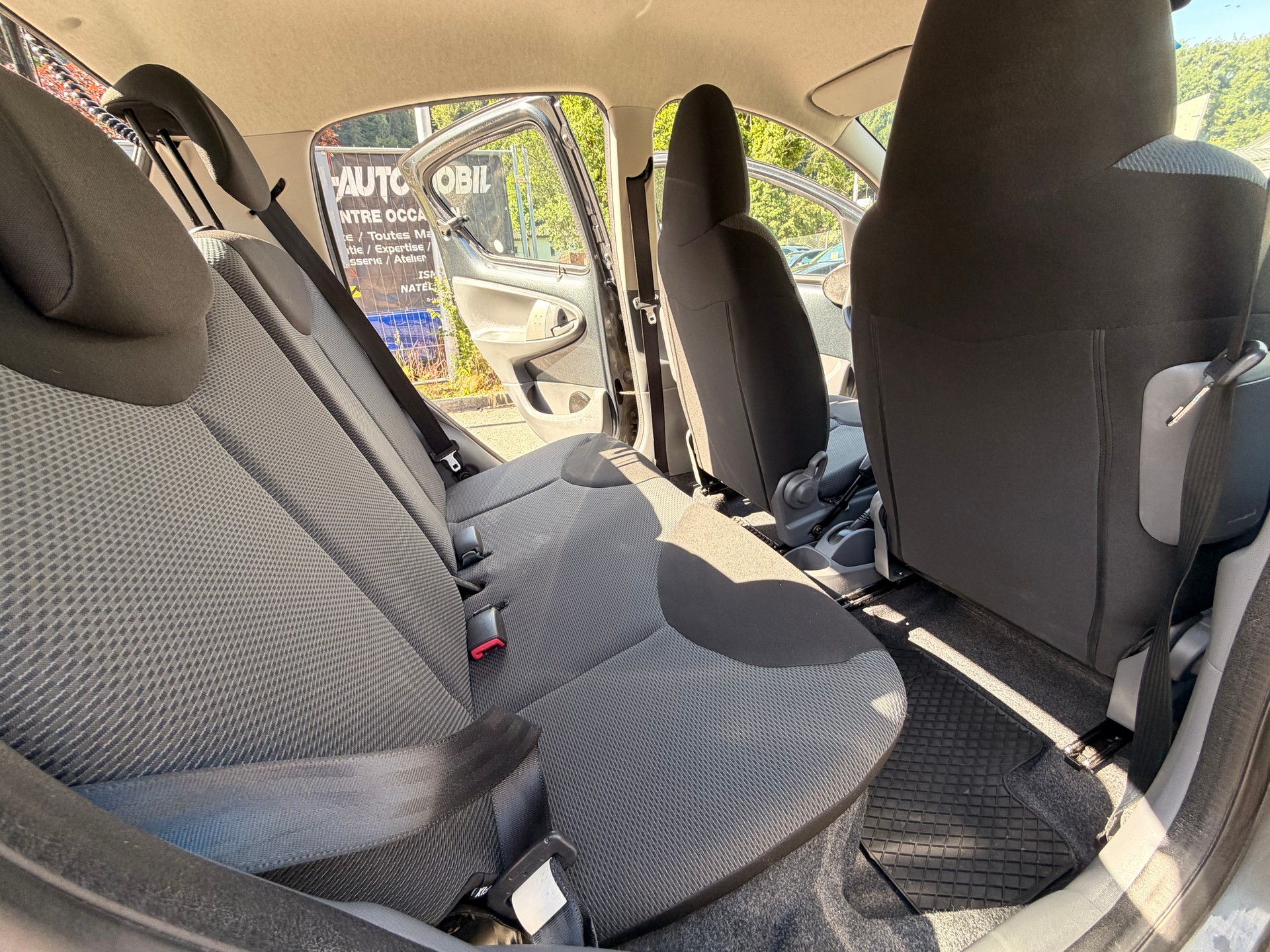 TOYOTA Aygo 1.0 Linea Luna Cool-image-11