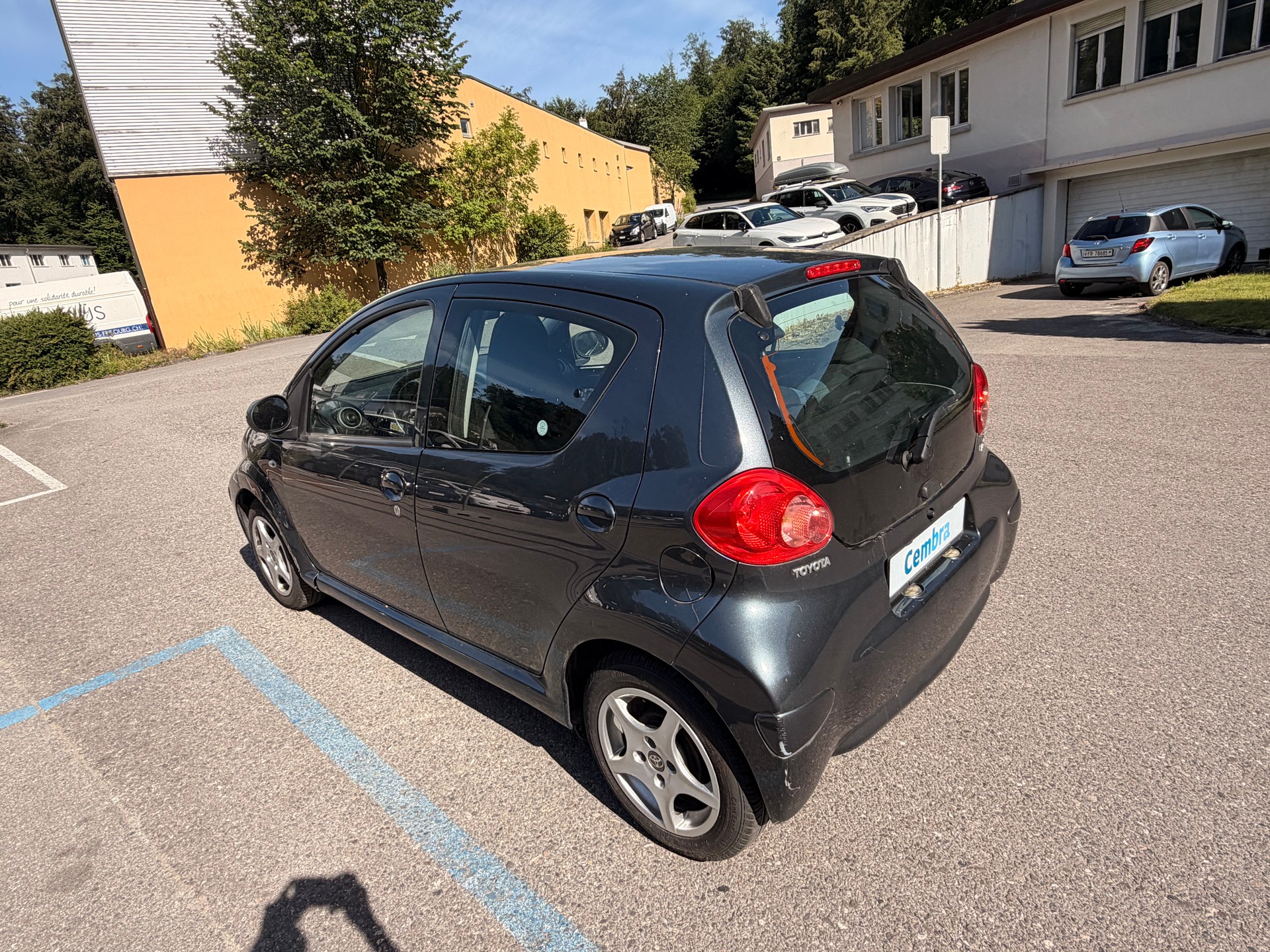 TOYOTA Aygo 1.0 Linea Luna Cool-image-3